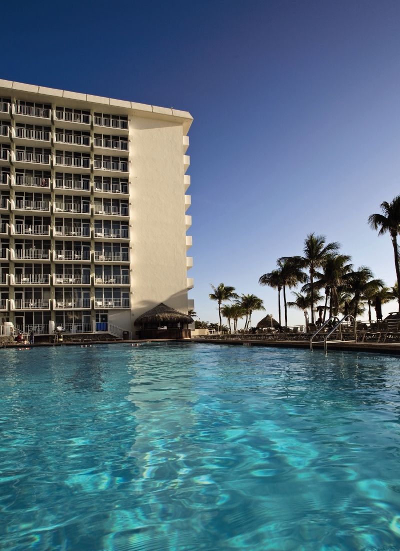 Newport Beachside & Resort